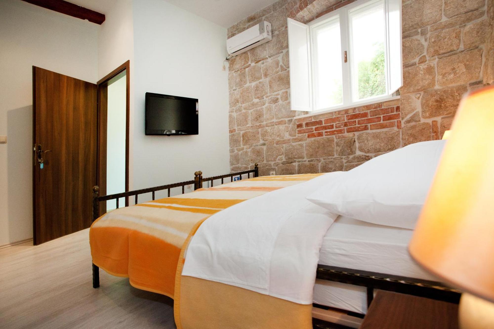 Apartments Galic Split Exterior photo